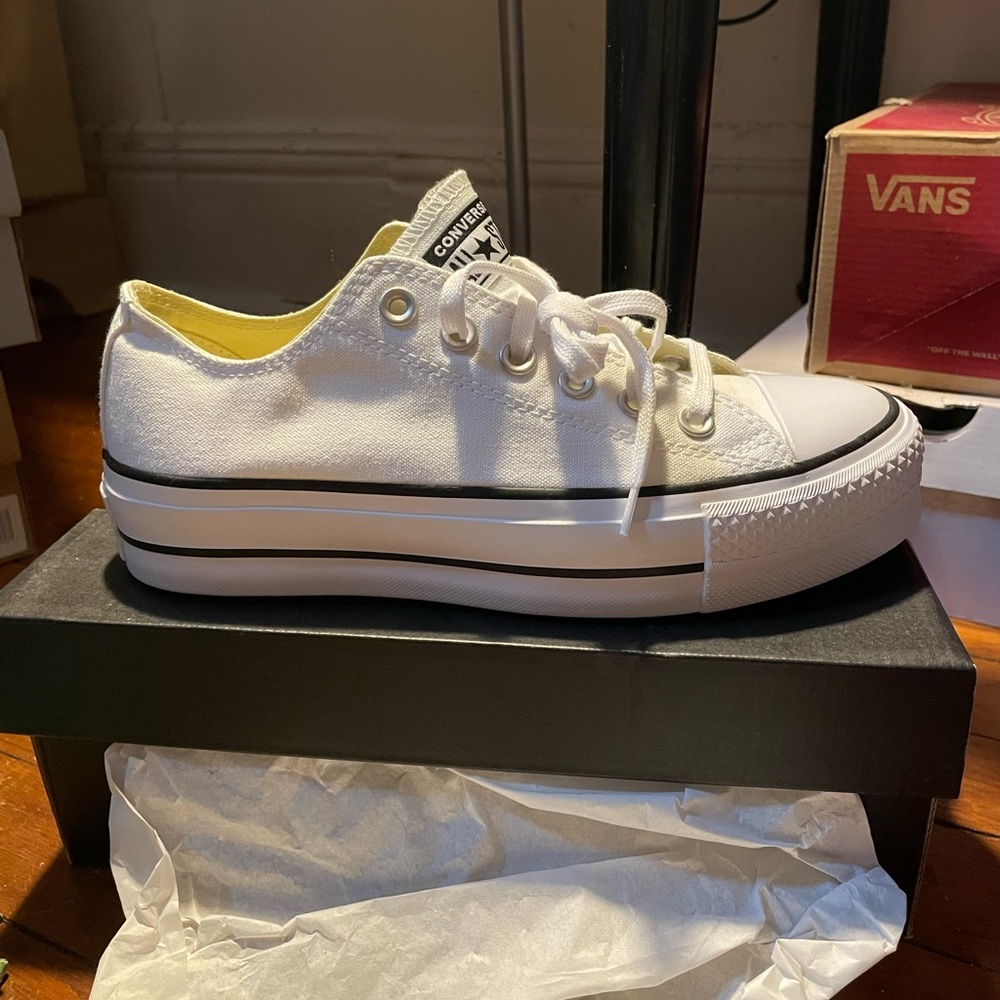 Womens White Platform Converse